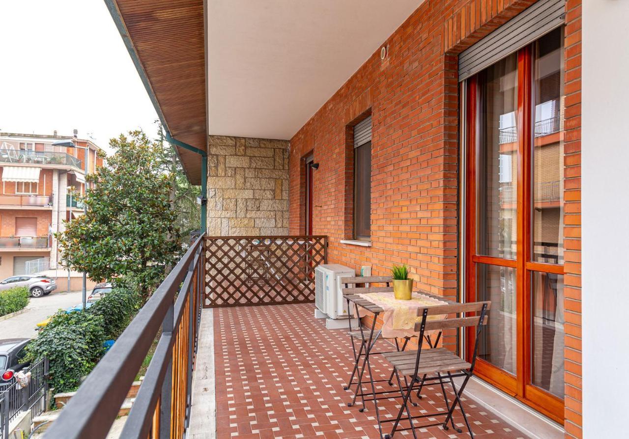 B&B Villa Montreux Rimini Exterior photo