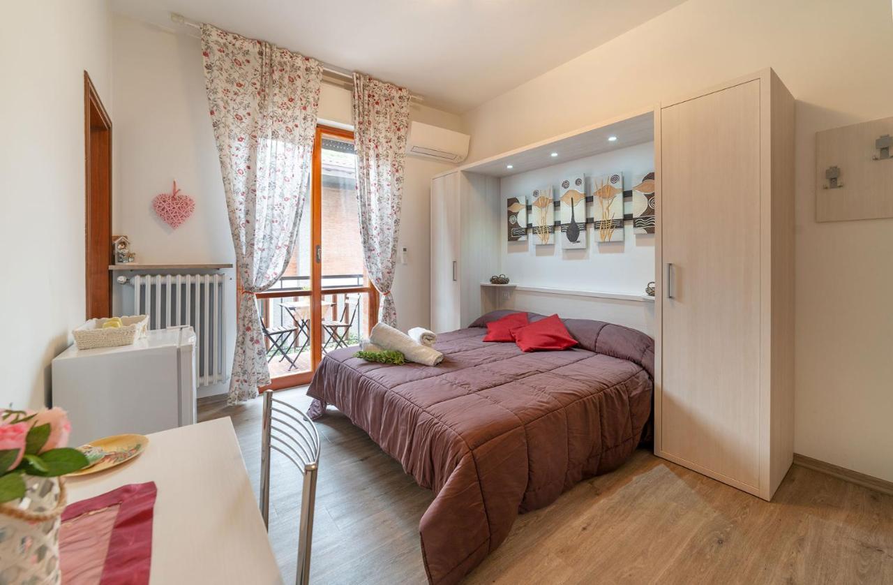 B&B Villa Montreux Rimini Exterior photo