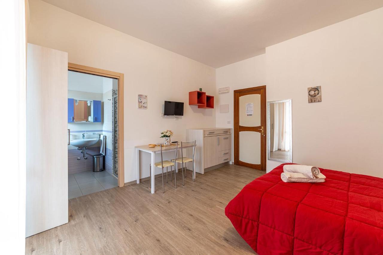 B&B Villa Montreux Rimini Exterior photo